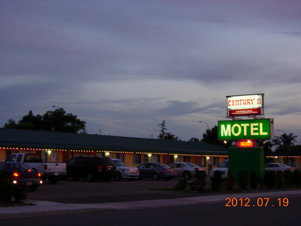 Motel Century Ii