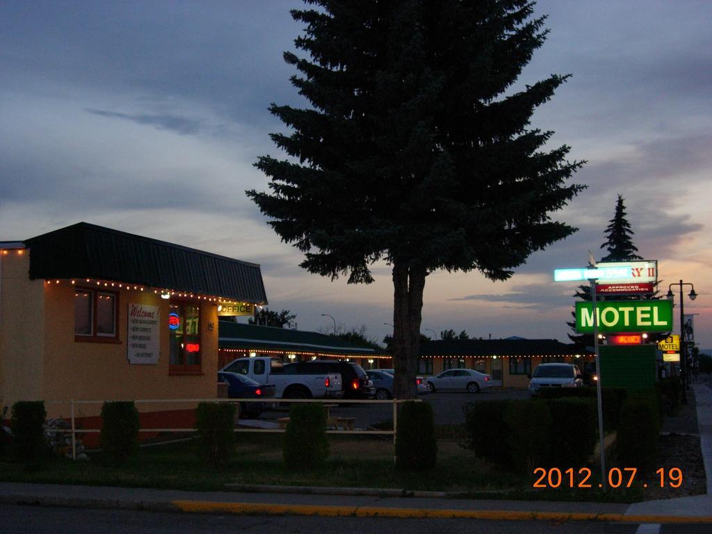 Motel Century Ii