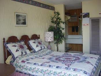 Century Ii Motel Fort Macleod