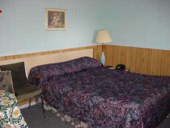Motel Century Ii