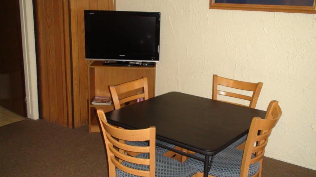 Motel Century Ii 2*