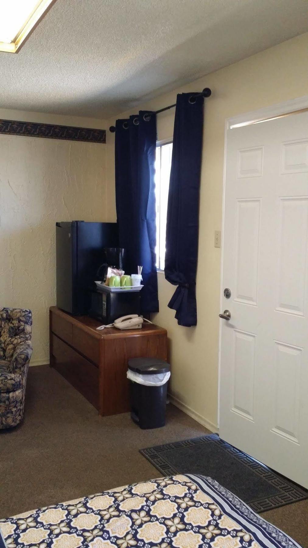 Century Ii Motel